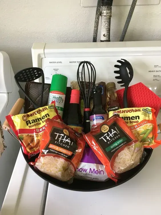 wok gift basket