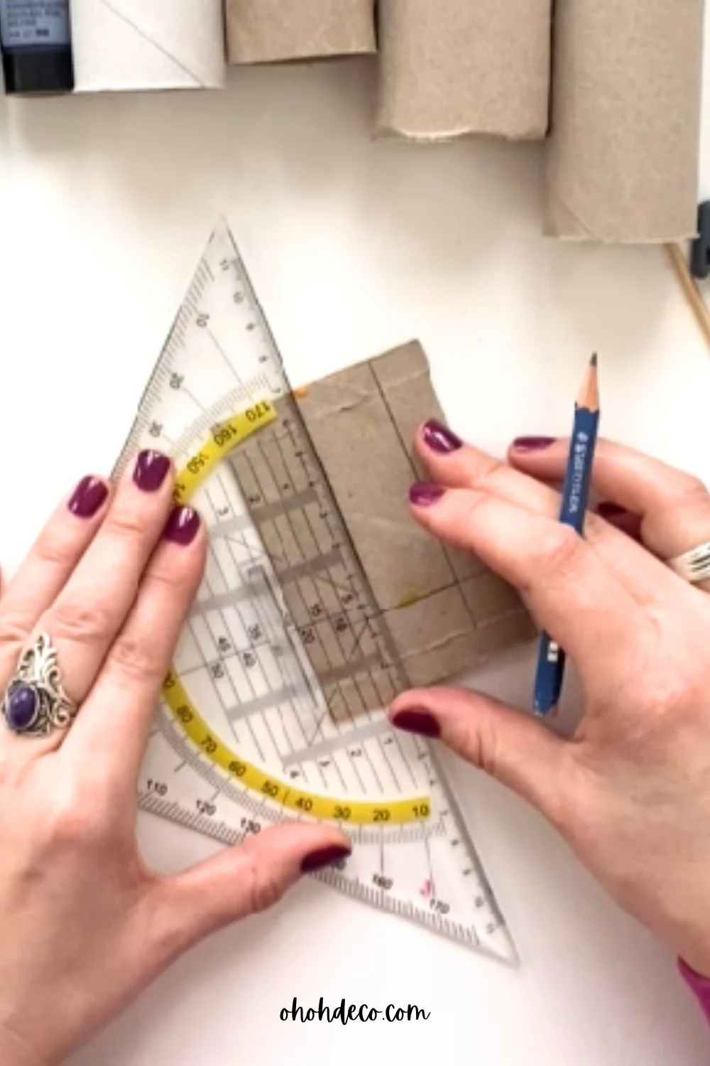 draw letter on toilet paper roll