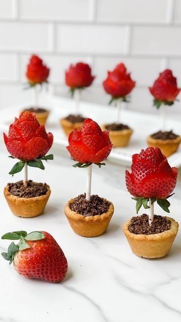 strawberry flower cake