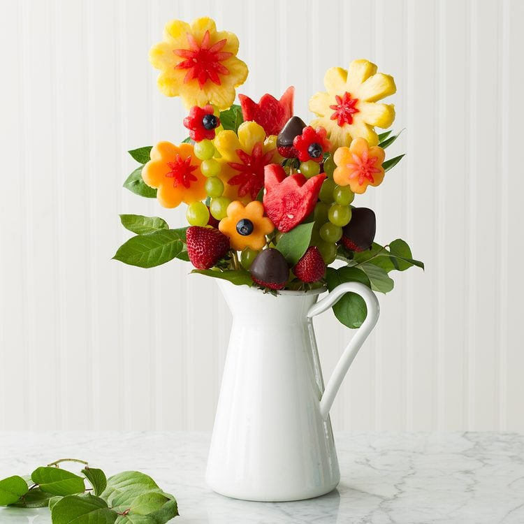 fruits edible arrangement