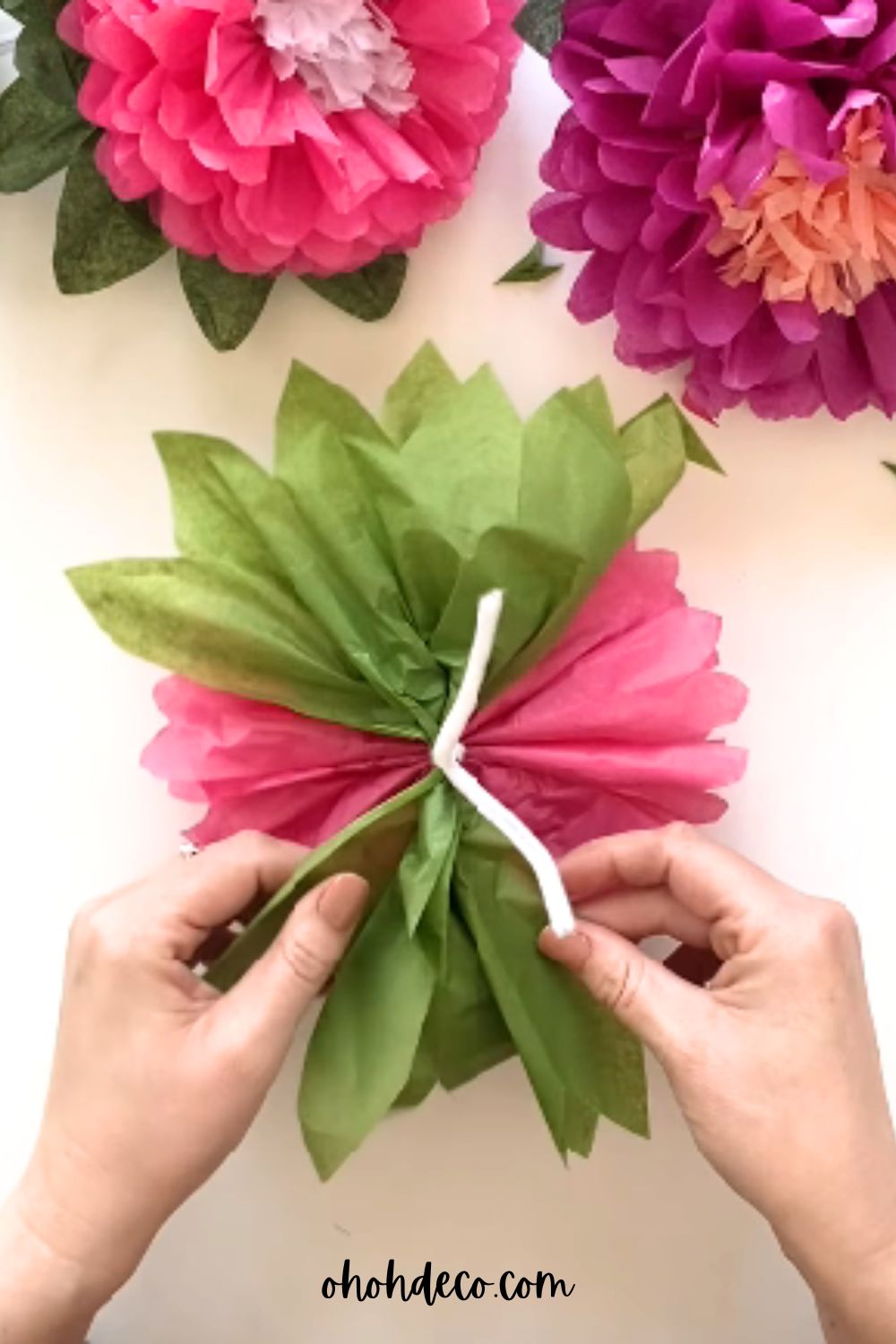 fix the paper leaf on the flower