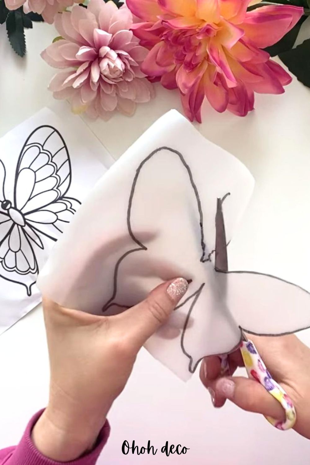cut the plastic bottle to make decorative garden stake