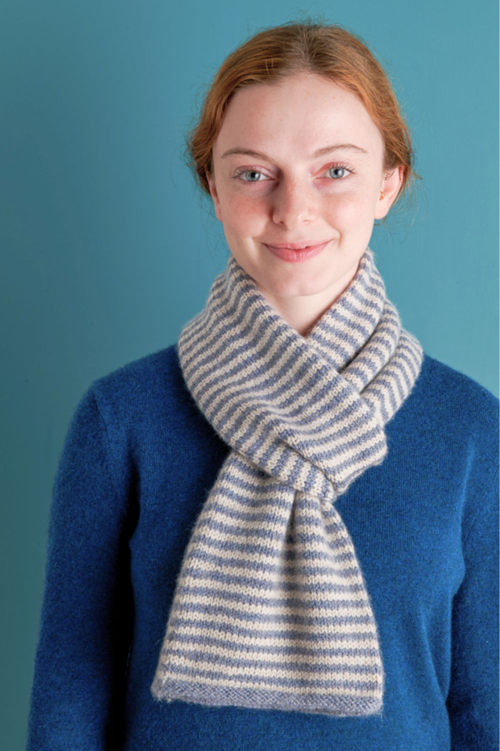 scarf with strips to knit